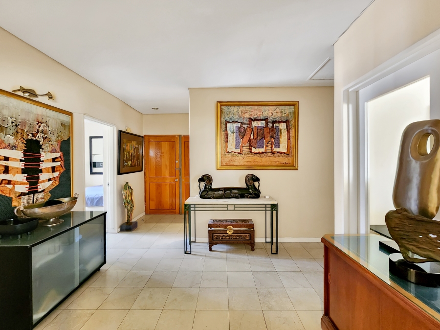 4 Bedroom Property for Sale in Sea Point Western Cape